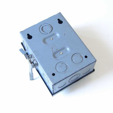 VENDO INTERRUPTOR DE DESCONEXIÓN 2 POLOS 250V 30A (nuevo) - 6/8