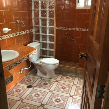 Vendo casa en guanabo con piscina y jacuzzi 3/4 3 baños garaje - Img 124553800