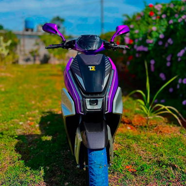 *〽️MOTO ELECTRICA TOPMAQ E4〽️*  ⚙️ Especificaciones: • Motor: 3000 W • Voltaje: 72 V • Batería: 45 Ah • Controlador / Ca - 5/7