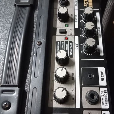 Amplificador de Guitarra Roland CUBE-15X - 3/3
