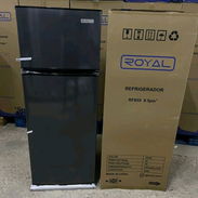 *Refrigerador Royal de 8 pies³* *Congelador abajo* *No es congelación seca* - 410 USD mensajería incluida en varios lug - Img 57976125