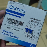 Breaker de DC para paneles y baterías de 20 amp - Img 57017970