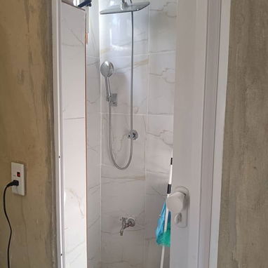 C&J HOUSE🏡 SE VENDE APARTAMENTO INTERIOR EN 10 DE OCTUBRE - 4/10