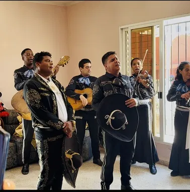 MARIACHI NUEVO JALISCO DE CUBA- OFERTAS DE LUJO! - Img 98565368