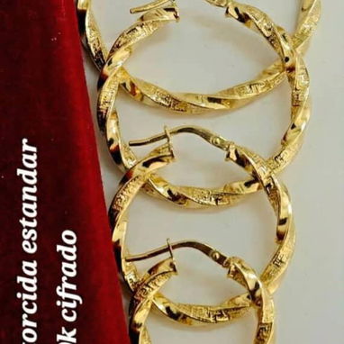 Variedad de modelos de argollas de oro 10k - Img 123681686