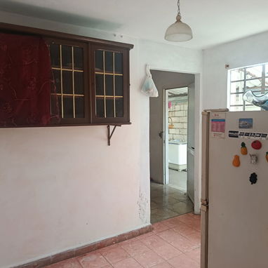 Se vende casa con inmenso potencial en el Reparto Bahía - 8/9