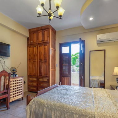 Apartamento de lujo en el corazon del Vedado. No se va la luz! - Img 108893751