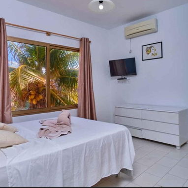 Confort Rentals: Casa de Lujo en Santa Fe β Piscina, Jacuzzi y Salida al Mar - Img 116838433