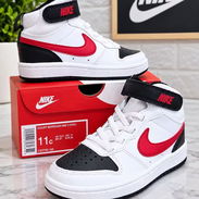 Tenis Nike Court Borough Mid 2 para Niño🔥 - Img 58178993