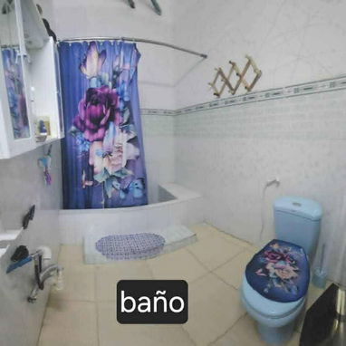 *10000 usd* Casa de propiedad en el cerro 3 cuartos naturales + otro cuarto en balbacoa para un total de 4 cuartos Sala - Img 119652175