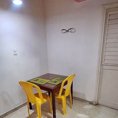 SE,RENTA APARTAMENTO INDEPENDIENTE EN VEDADO - Img 121058070