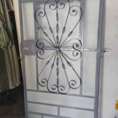 Se realizan trabajos de herreria puertas y ventanas - Img 125347578