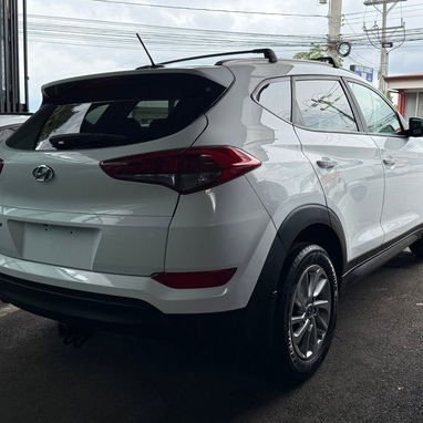 Hyundai Cantus BLANCO – $110 USD/día - 2/2