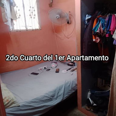 Se venden tres apartamentos ubicados en un mismo pasillo, dentro de una sola propiedad. - Img 125159770