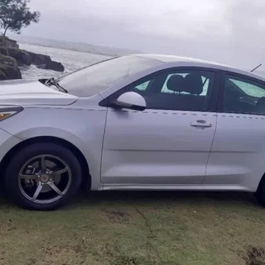 Vendo negocio Kia Río, 2019 pintura de fábrica - Img 109968532