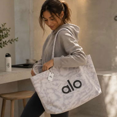 Conjuntos Alo deportivos, carteras, tenis originales y suplementos para damas mensajería gratis en toda Ciudad Habana - Img 124278458