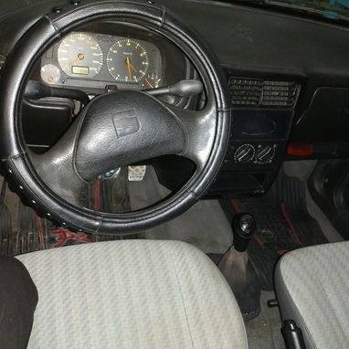 Combo único en las redes SEAT Ibiza con trailer 52496969 - 3/6