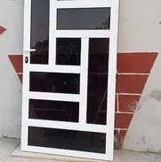 Puertas de aluminio con cristales y melamina 👌 ventanas, ventanales, Closet de espejos, mamparas de baños ect. - Img 49335599
