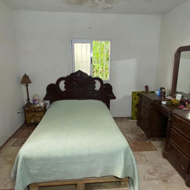 SE VENDE CASA DE 2 PLANTAS EN EL REPARTO MARTI 7 HAB, PATIO, GARAJES. 370 m2 - 2/10