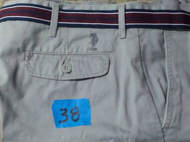 Pantalón beige, 2 shorts 1 polo con cinto y medias blancas - Img 65553280