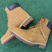 Botas Supreme 120 usd - Img 58095264