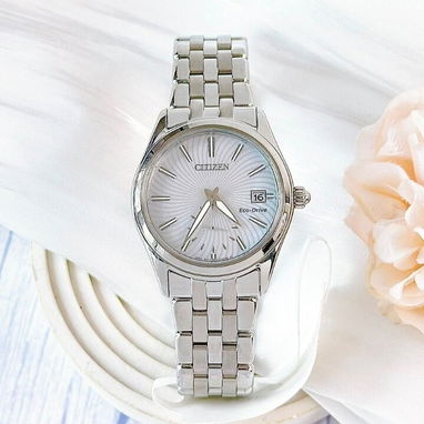 CITIZEN ECODRIVE CORSO (EV1030-57D) DE MUJER CON ESFERA DE NACAR , 36MM EN ACERO INOXIDABLE , NUEVO A ESTRENAR 58049738 - Img 120969242