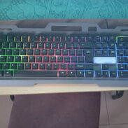 Vendo teclado RGB - Img 45410777