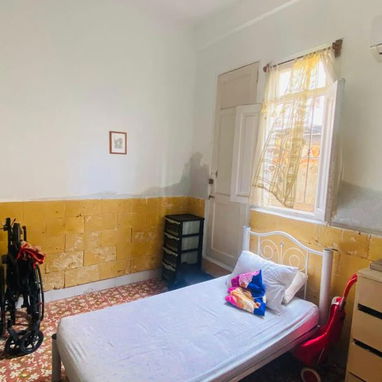 Venta de apartamento planta baja en el vedado con carpoch - Img 121311024