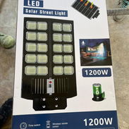 Lámparas solares con mando adistancia y sensor de movimiento - Img 58233362