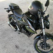 Suzuki gixxer 150cc, full inyection, con certifico, chapa y casco precio negociable - Img 53883992