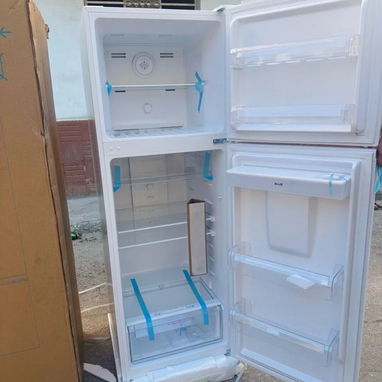 *Refrigerador Premium Blanco de 11.7 pies³*👣 *Congelación Seca*❄️  - Precio 570USD - Con transporte incluido en Varios - 2/2