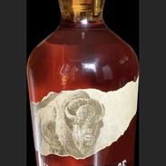 Se vende whiskey bourbon BUFFALO TRACE KENTUCKY STRAIGHT BOURBON WHISKEY. Calidad gourmet. - Img 56573482