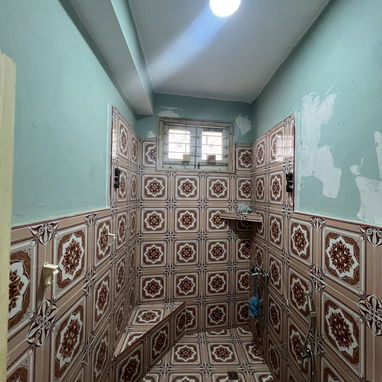 Vendo casa en centro habana (campanario y san Miguel) papeles en regla en 35 mil USD 3 cuartos 3 balcones 2 baños Cocina - Img 126037985