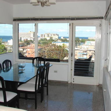 Hermoso apartamento de 2 recámaras y 2 baños disponible para la venta. - Img 125942127