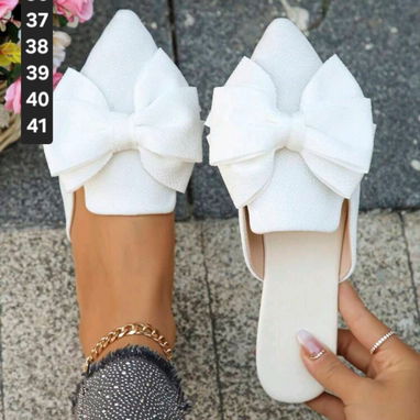 Zapatos blancos y sandalias blancas - Img 112490748