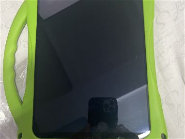iPad con tarjeta y protector original - Img 67448870
