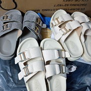 Cartera,bicimoto, espejuelos, sandalias, tostadora, motos de agua, lámparas recargables, esfismo, zapatera mucho más.... - Img 57796983