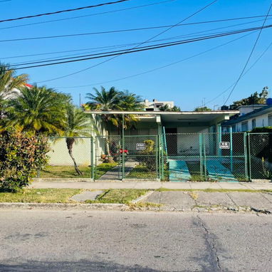 🏡 SE VENDE CASA INDEPENDIENTE EN AVENIDA DE VENTO. - 10/10