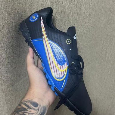 Zapatillas fútbol Sala - Img 119444005