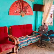 CASA INDEPENDIENTE EN ESQUINA EN LAWTON POR 12000 (3 CUARTOS, PLACA LIBRE, TOTALMENTE AMUEBLADA Y EQUIPADA !!! - Img 56754193