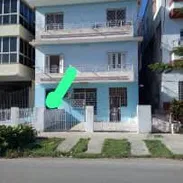 Se vende apto de dos cuartos, primer piso muy próximo a 23 y 12. - Img 57644079