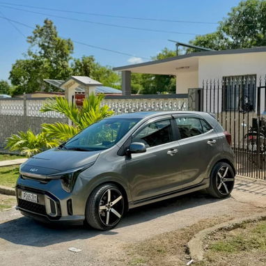 🚘 Kia Picanto 2025 GT Line - 2/8