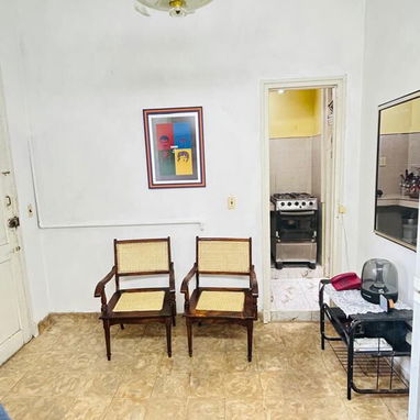 ！！Se Vende  ! ! 7500 USD ! ! Apartamento ubicado en Centro Habana, calle Neptuno a tres cuadras del Hospital Ameijeiras. - 9/10