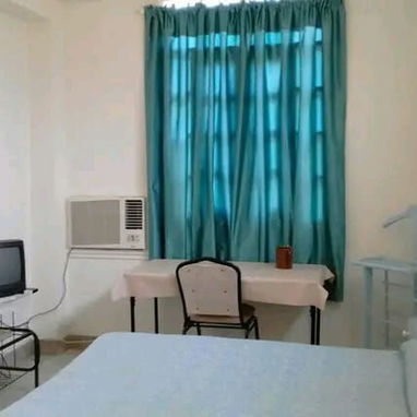 Renta de apartamento de una habitación en el Vedado - Img 124067698
