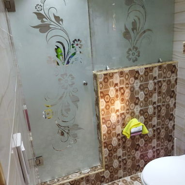 cristalería de lujo,trabajamos todo lo q sea con cristal y carpinteria de aluminio - 10/10