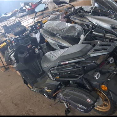 😱 MOTOS AUTOMÁTICAS ITALY 200 cc, NEW LA MEJOR CALIDAD. - 4/4