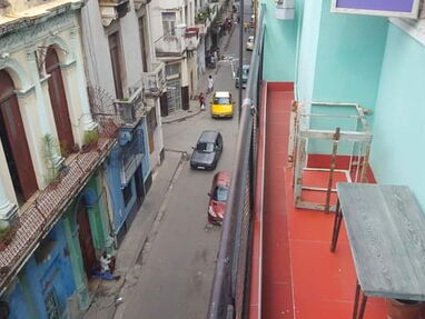 ⭐Renta casa en Centro Habana,cerca de Galiano de 2 habitaciones, 2 baños,agua caliente y fría,ventilador,sala,TV ,cocina - Img 54770193