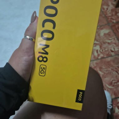Teléfonos celulares nuevos en su caja listos para estrenar - 7/10