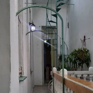 VENDO CASA EN AVENIDA LÍNEA EN EL VEDADO - Img 120504387