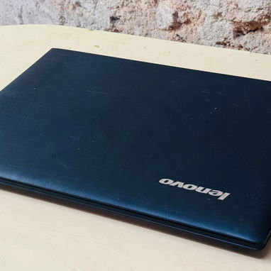 💻Laptop Lenovo🖖🏻más información en la descripción. - 2/4